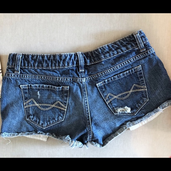 Mossimo Supply Co. Pants - MOSSIMO Raw Cut Off Shorts (7)